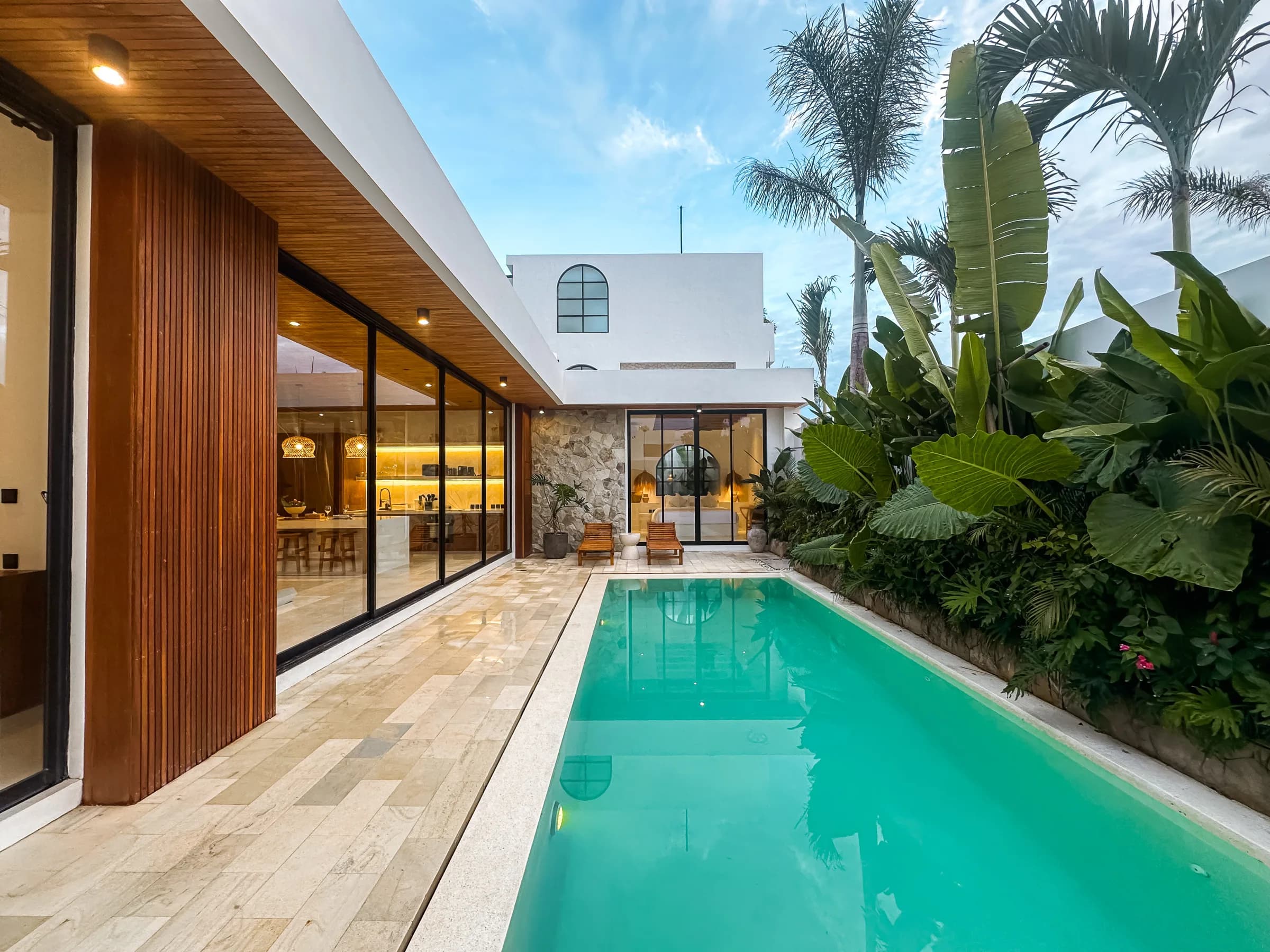 Casa Petak, tropische villa bij Canggu
